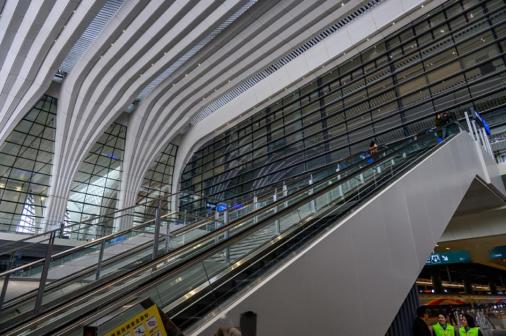 广州白云站站台