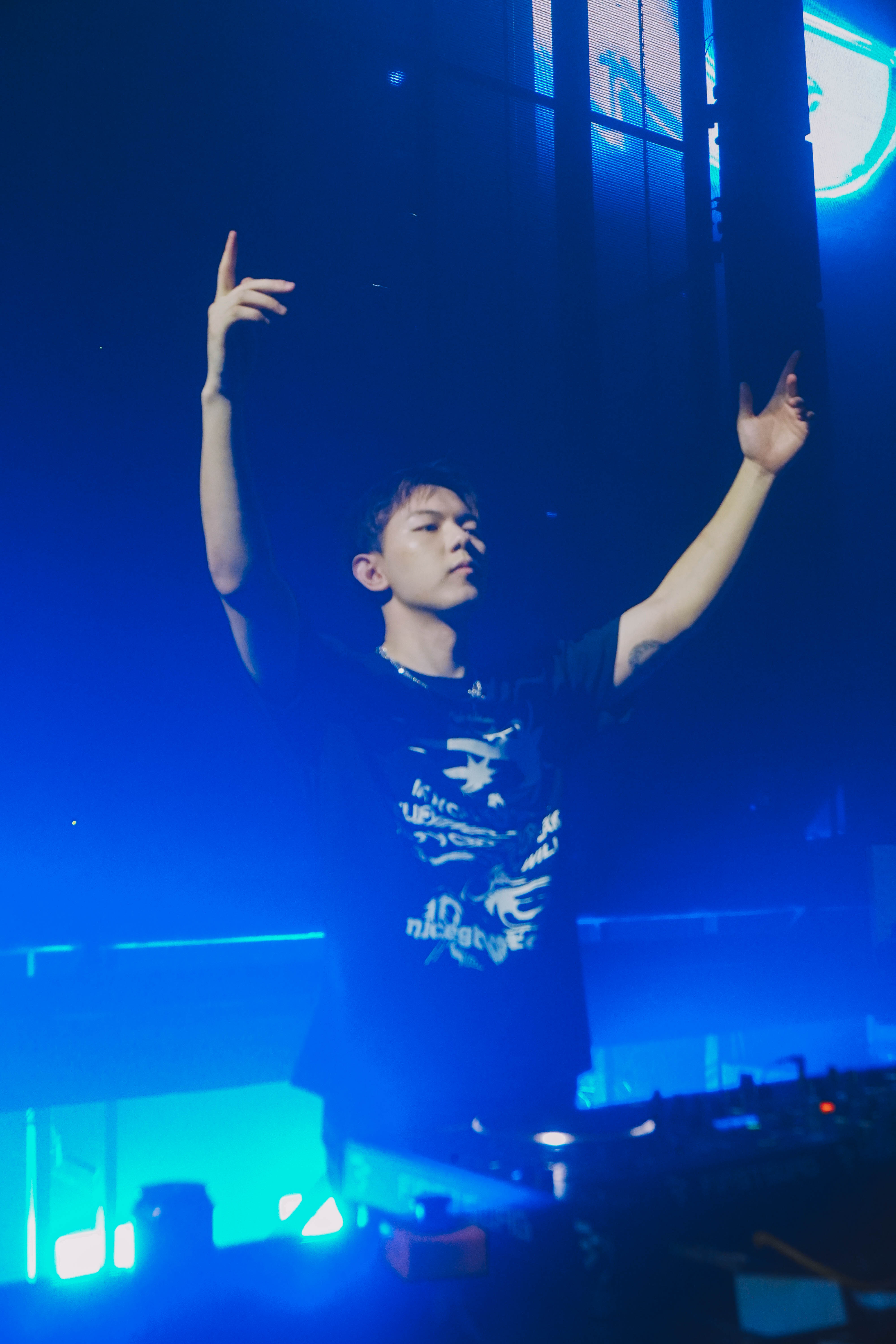  p data-id="tcu36sah9reo">钟天利,索尼音乐旗下电音厂牌liquid