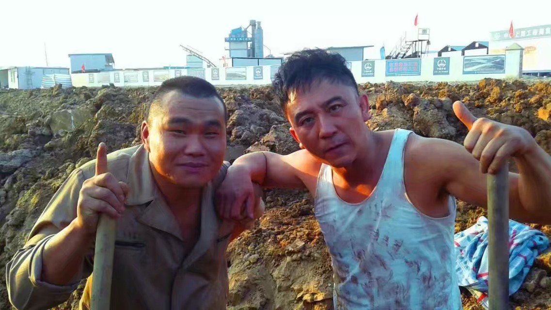  p data-id="go13i19bzu">吴岱恒,原名吴海波,1989年11月28日出生于 a