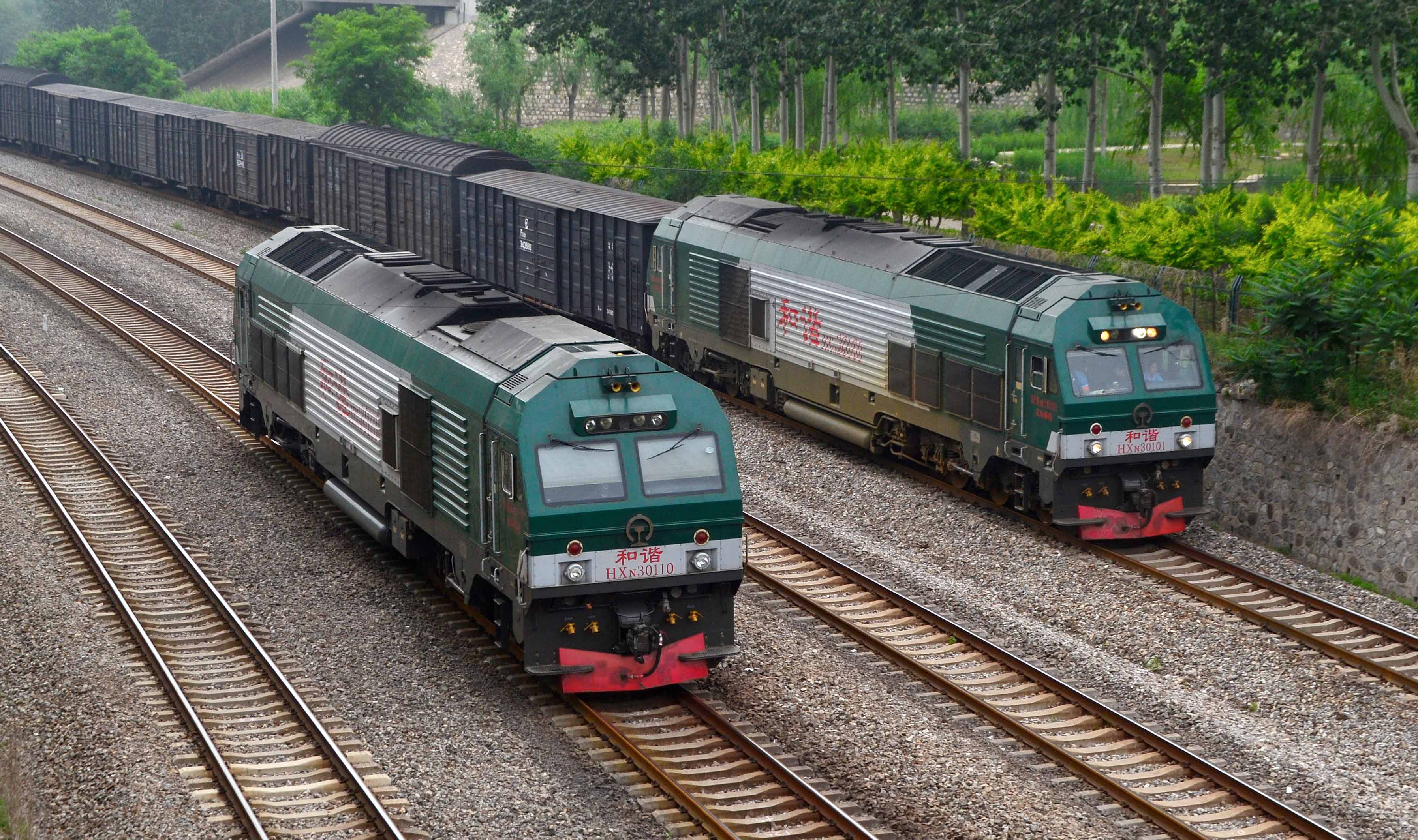 中国铁路hxn3型柴油机车