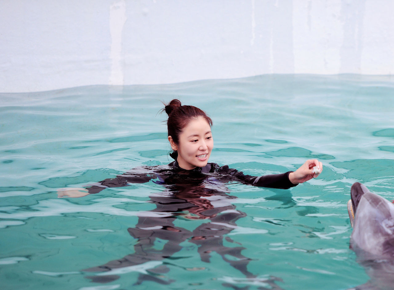  p>林心如(ruby lin),1976年1月27日出生于台湾省台北市,华语影视女