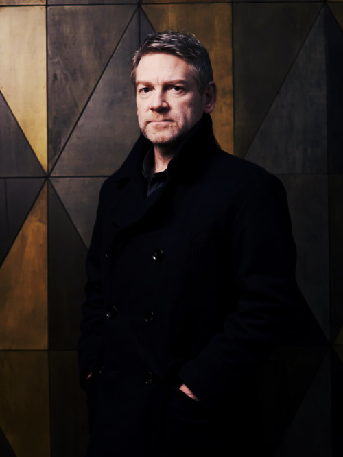  p>肯尼思·布拉纳,1960年12月10日出生于英国北爱尔兰贝尔法斯特