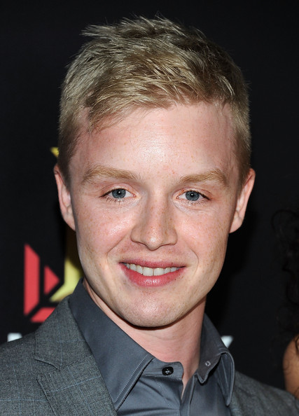  p>诺尔·费舍(noel fisher)1984年03月13日出生于加拿大,不列颠