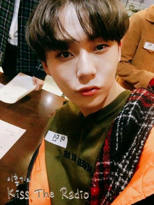  p>金晓钟,艺名dawn(   ),1994年6月1日出生于