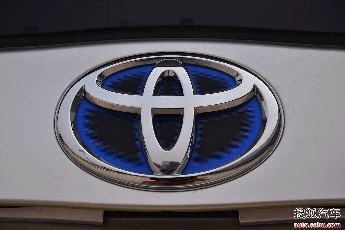  p>丰田 a target="_blank" href="/item/普锐斯/1349012" data-lemma