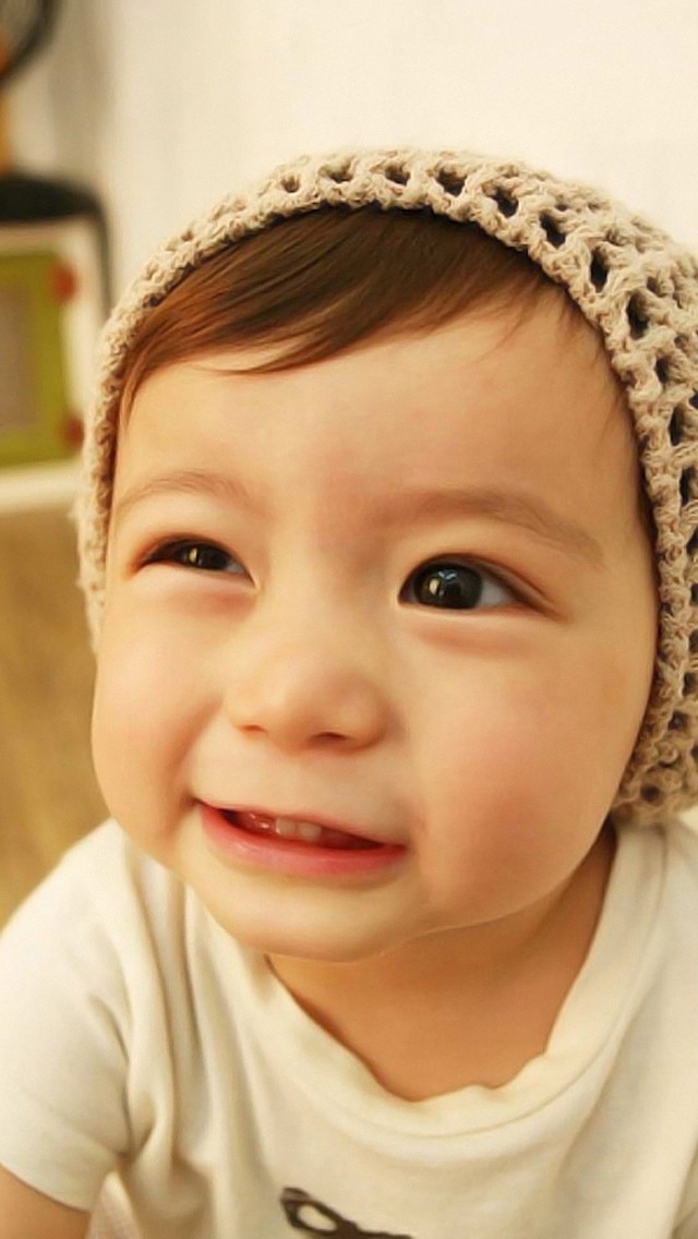  p>文梅森(mason),2007年3月21日出生,韩国童星,是个混血儿,妈妈是