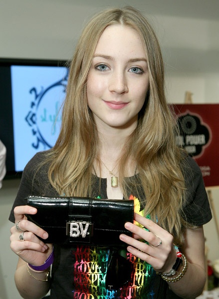  p data-id="gnso1fvg4i">西尔莎·罗南(saoirse ronan),1994年4月12