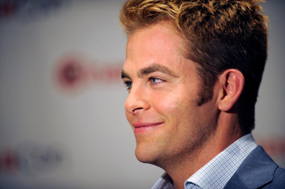  p>克里斯·派恩 (chris pine),1980年8月26日出生于美国 a target="