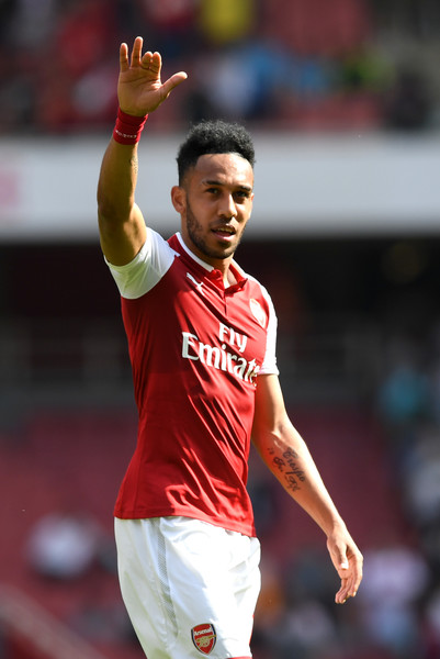  p>皮埃尔-埃梅里克·奥巴梅扬(pierre-emerick aubameyang),1989年6