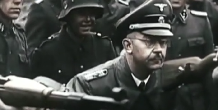 heinrich himmler, i>1900年10月7日一1945年5月23日 /i>),纳粹德国 a