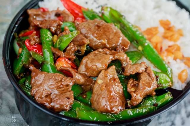 尖椒牛肉饭