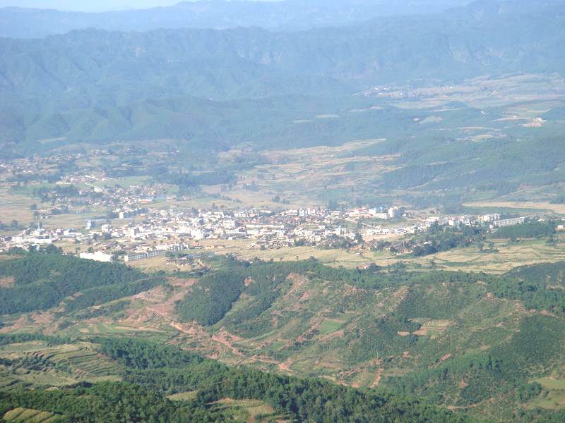  p>截至2009年底,尚德村隶属云南省昆明市禄劝彝族苗族自治县撒营盘镇