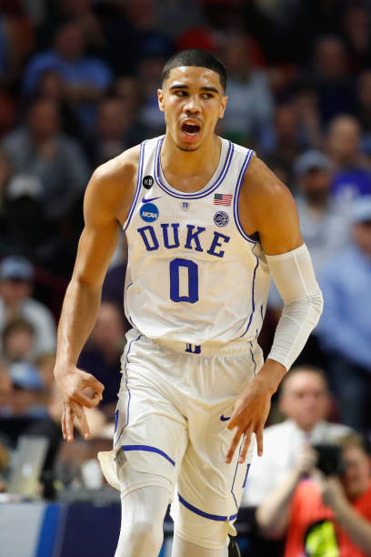 1998年3月3日出生于 a target="_blank" href="/item/美国/125486"