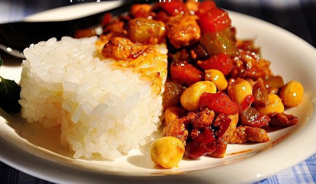 酱爆鸡丁盖浇饭