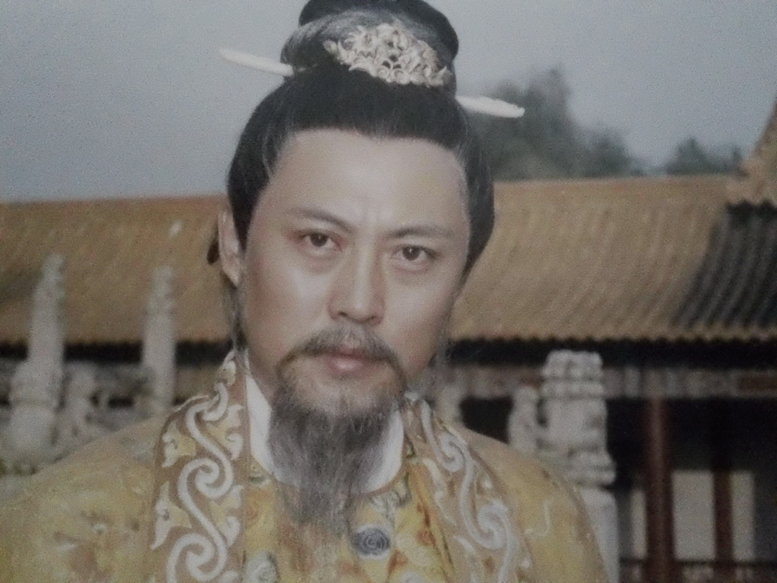  p>高宏亮,男,汉族,吉林省延边州汪清县人,1963年出生,毕业于上海戏剧