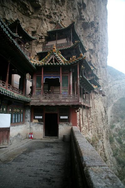 悬空寺石窟