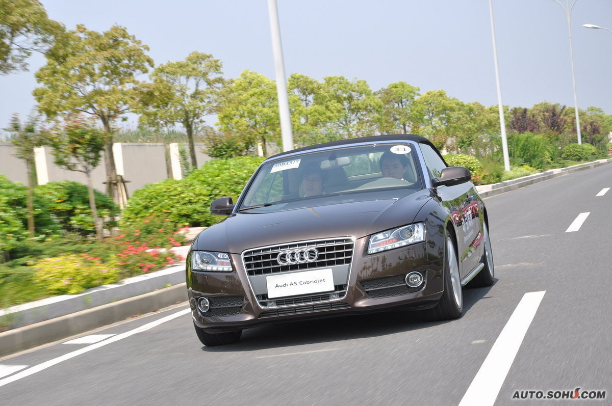  p>奥迪a5,于2007年3月6日在 a target="_blank" href="/item/欧洲">