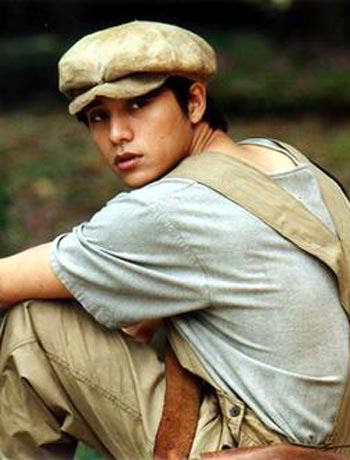  p>陈坤,1976年2月4日出生于 a target="_blank" href="/item/重庆市