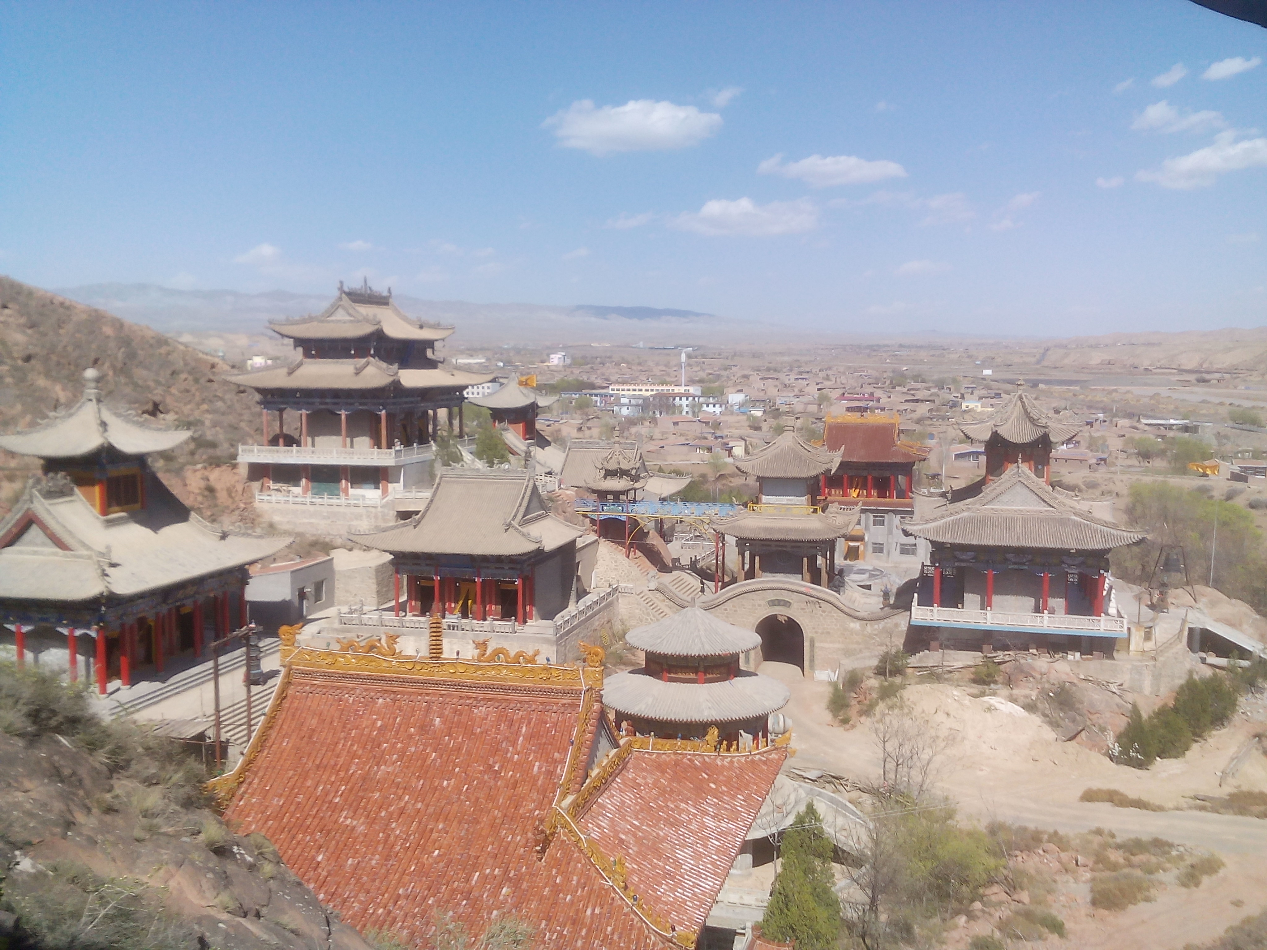  p>红山寺位于甘肃白银市 a target="_blank" href="/item/平川区