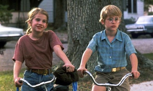 宝贝小情人》是由 a href="#" data-lemmaid="3927320">哥伦比亚电影