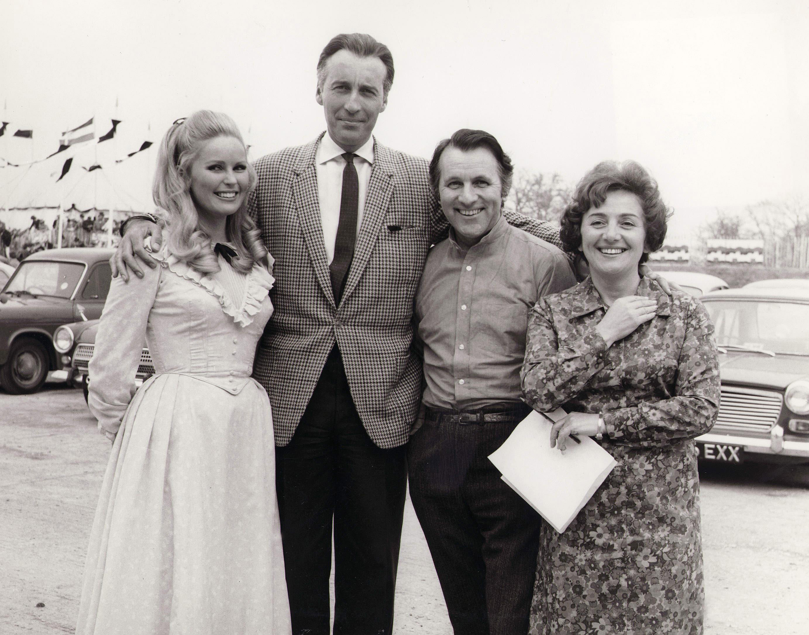  p>克里斯托弗·李(christopher lee,1922年5月27日-2015年6月7日)