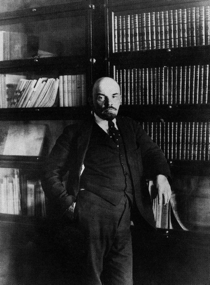 弗拉基米尔·伊里奇·列宁