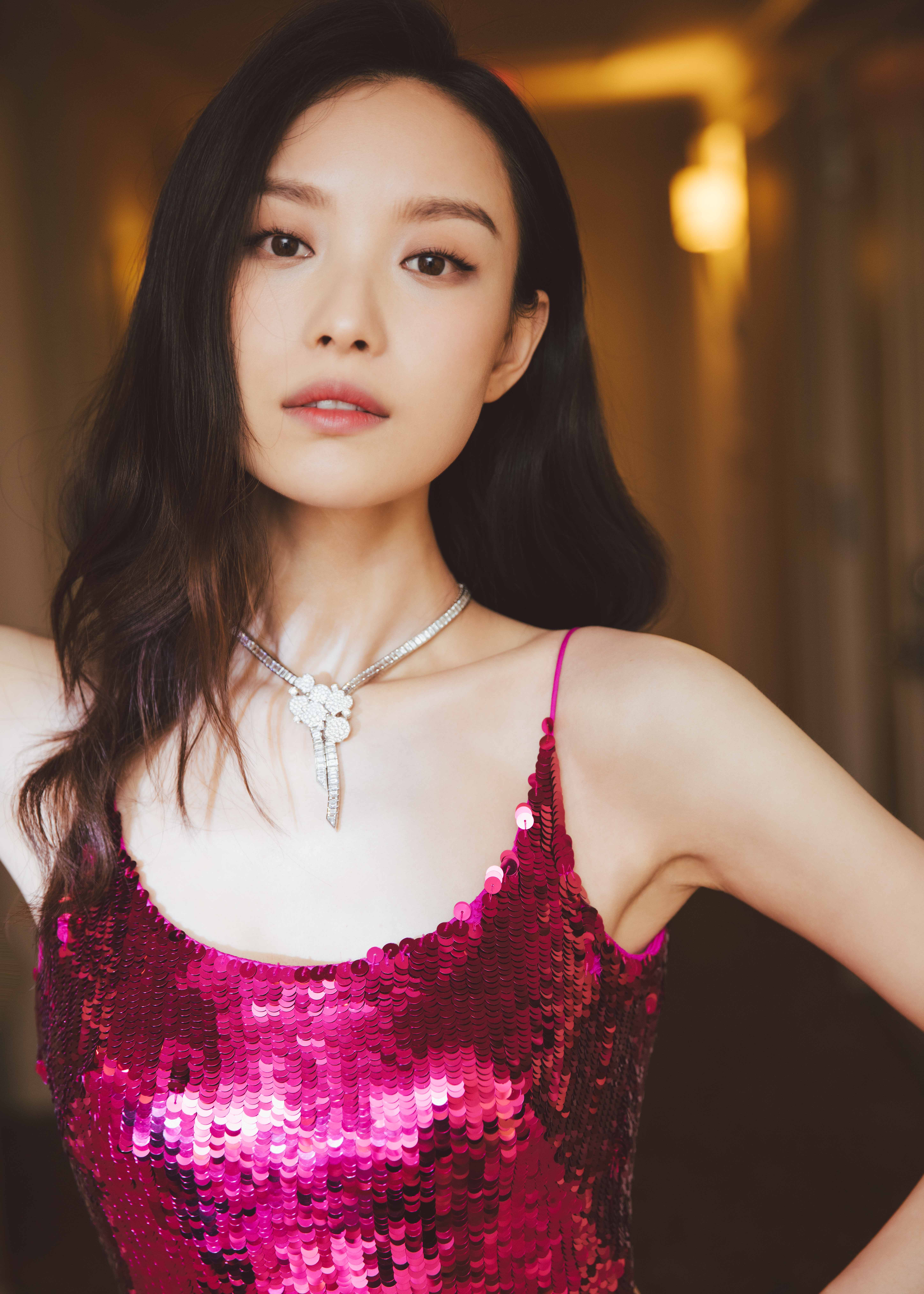  p>倪妮,1988年8月8日出生于江苏省南京市,中国内地女演员,毕业于 a