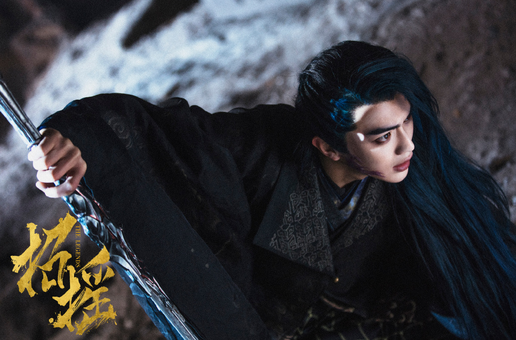 " href="/item/小说/45851" data-lemmaid="45851">小说 /a>《招摇》