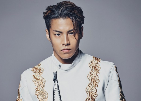 RIKU 青山陸 BIGクッション invisiblelove RIKU（日本男歌手、舞者、演员）_百度百科