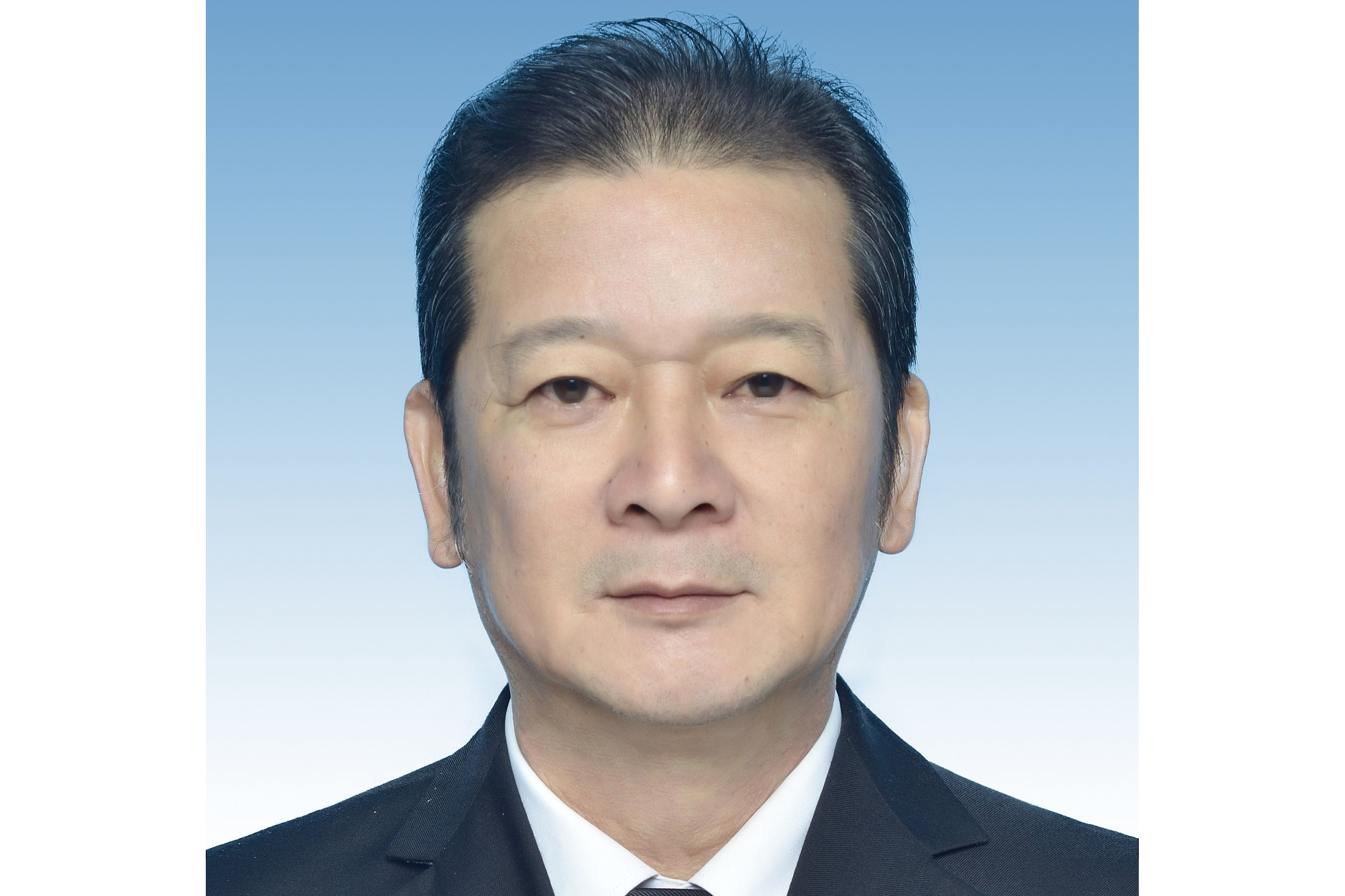  p>赵晓刚,海军大校,现任浙江省文联党组成员,书记处书记. /p>