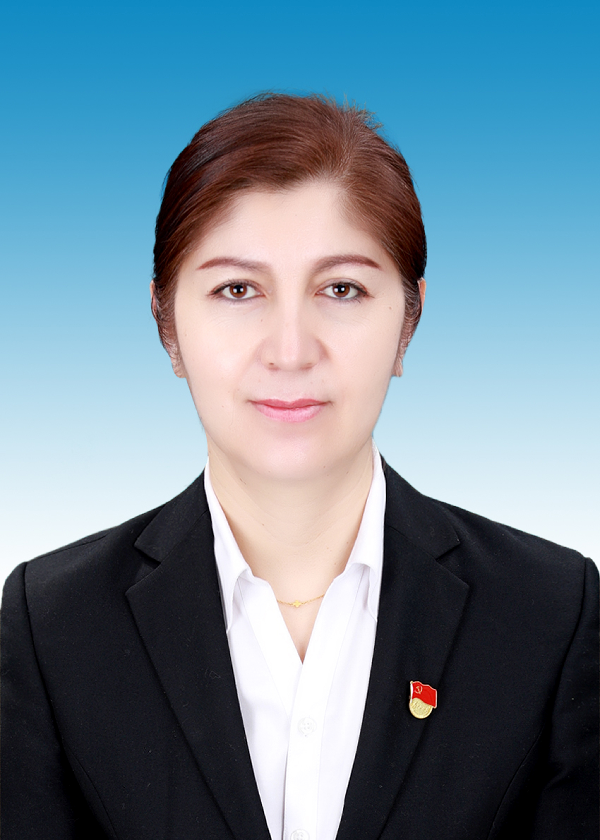 女,维吾尔族,1977年3月生,新疆阿克陶县人,2007年7月入党,1995年9月