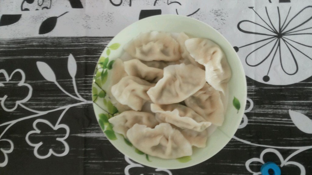 鸡肉香菇馅饺子