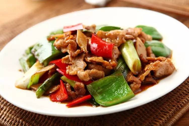  p>酱爆肉是四川的一道特色名菜,属于 a target="_blank" href="/item