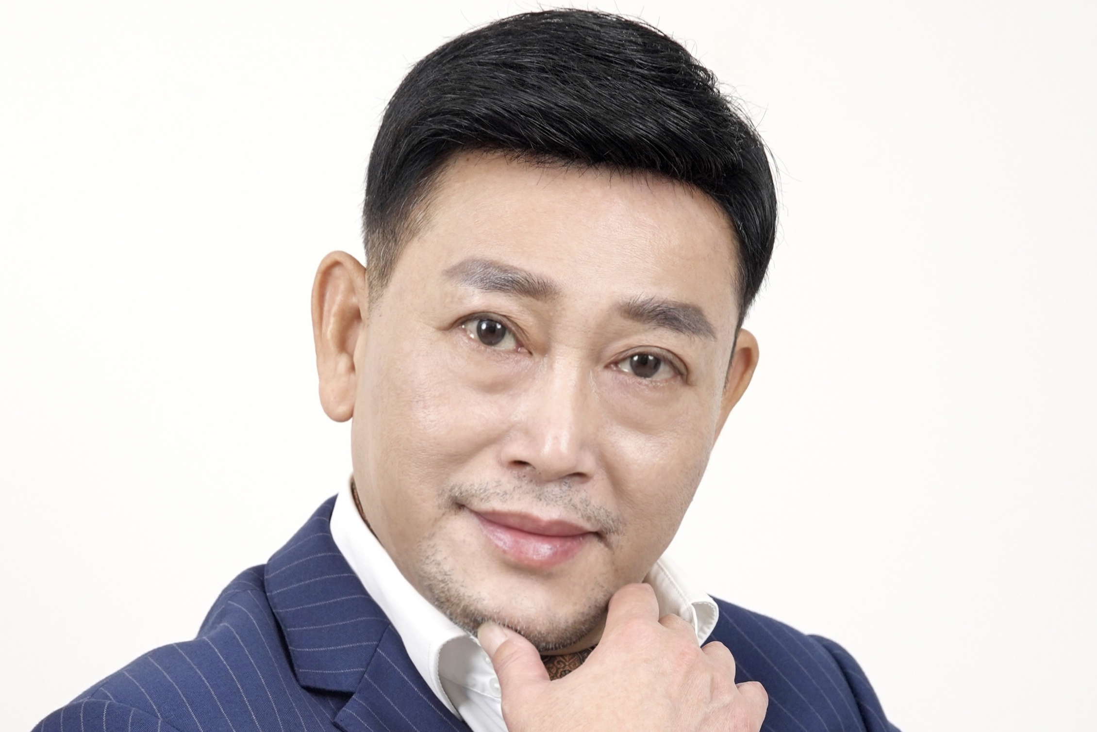  p data-id="tkgljxciwckr">演员肖伟,中国内地影视男演员,先后参与了