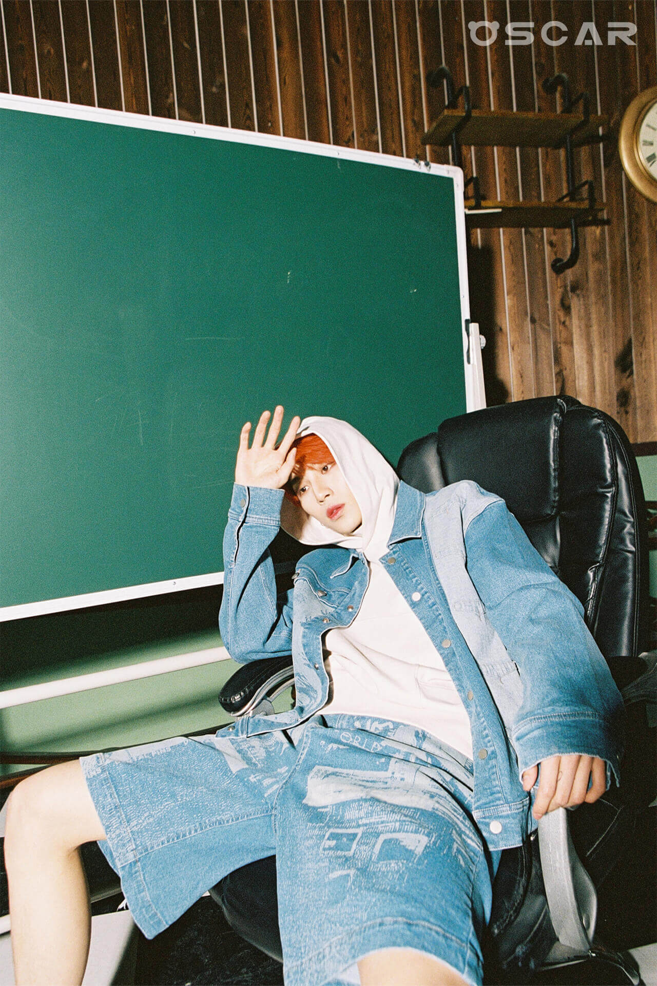 wang),本名王政熊,1998年7月30日出生于巴西圣保罗,祖籍四川成都,中国