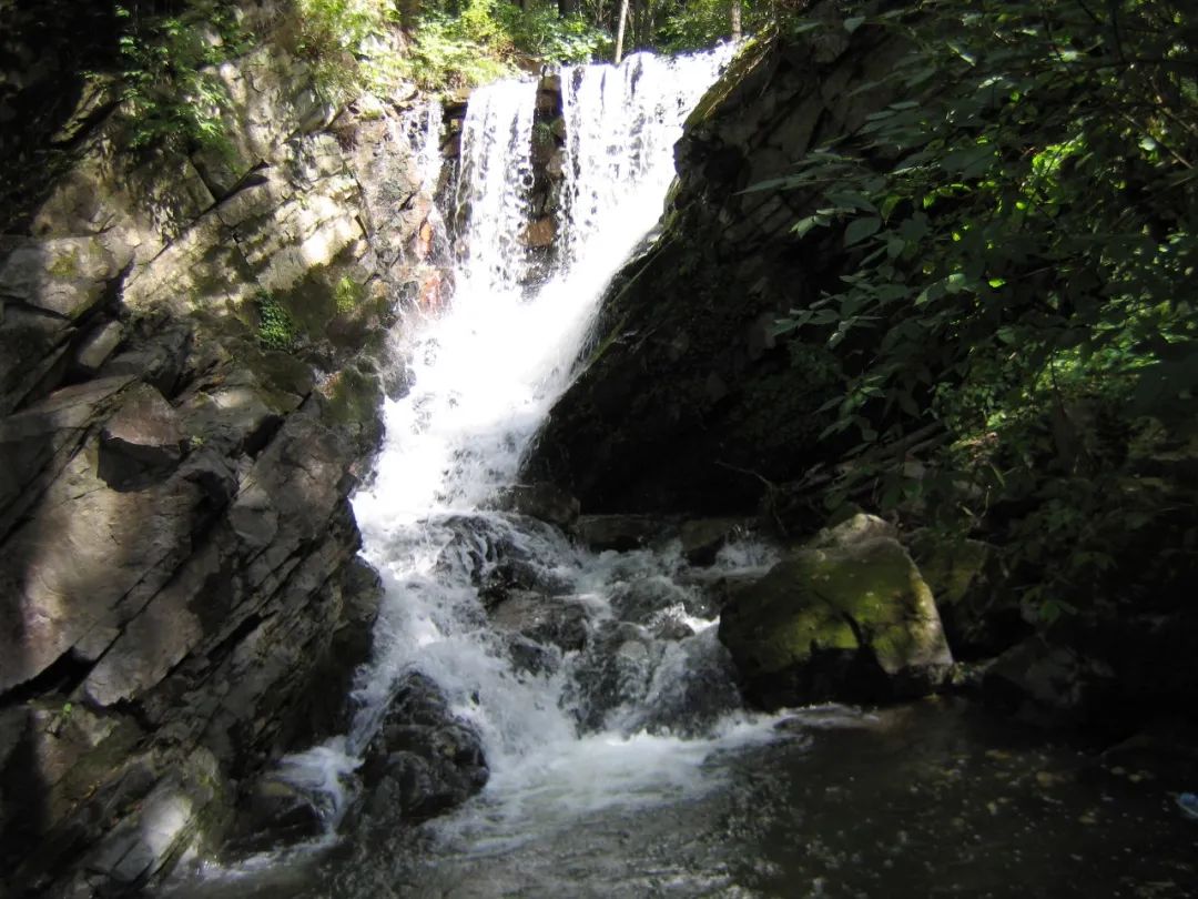 data-lemmaid="7504807">磐石市 /a>北部,烟筒山镇境内