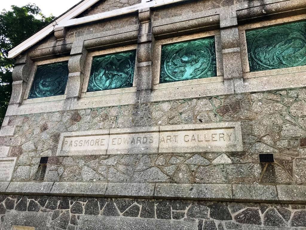法尔茅斯大学