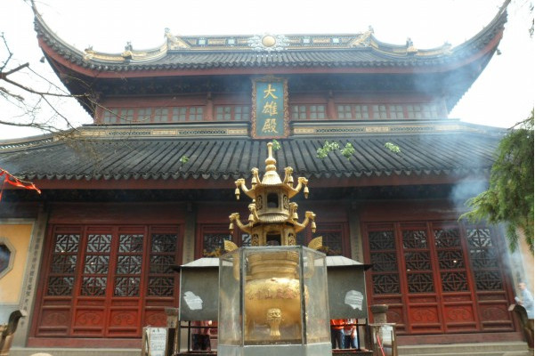 灵岩山寺大雄宝殿