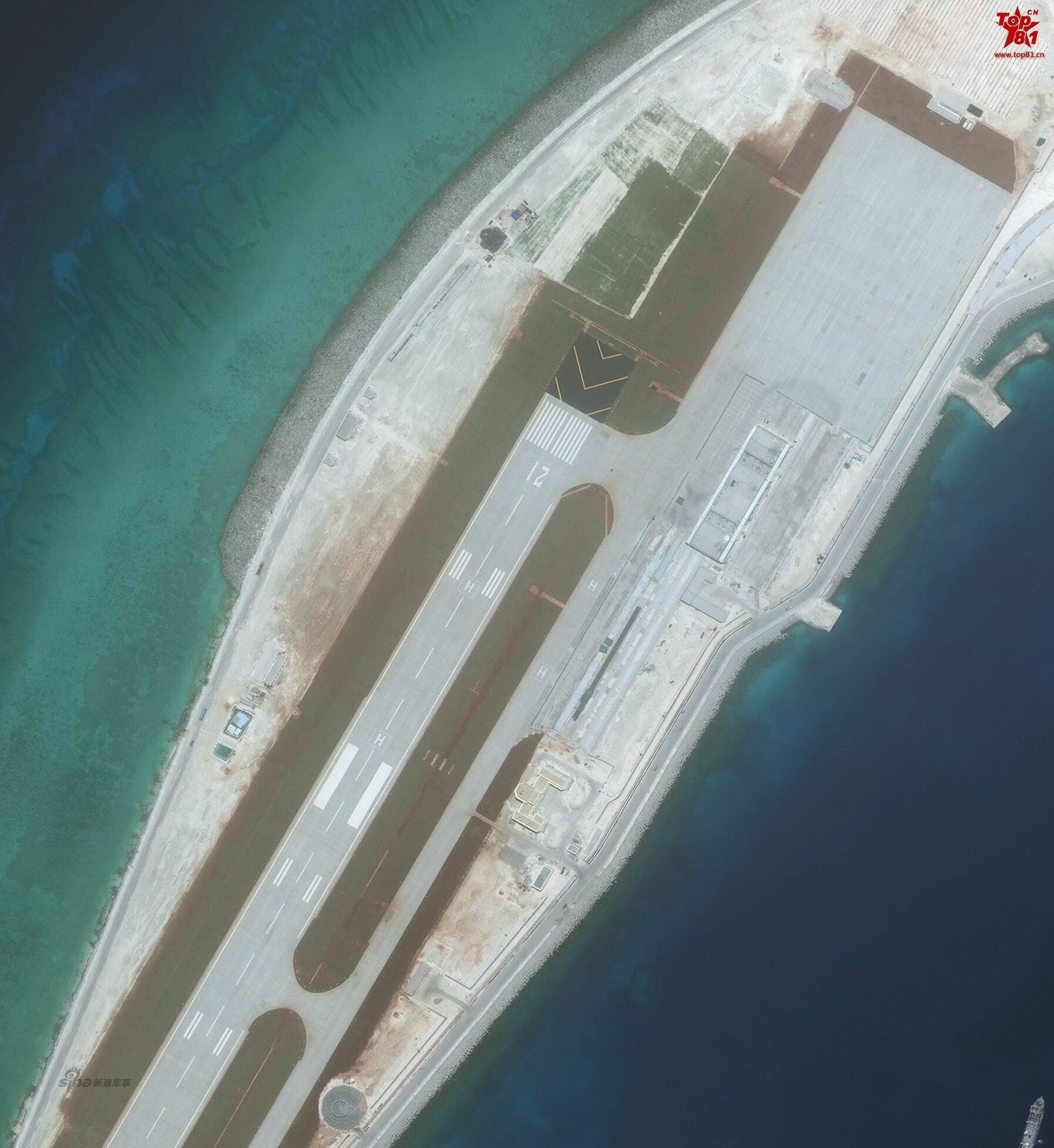  p>永暑机场,位于 a target="_blank" href="/item/南沙群岛/321479"