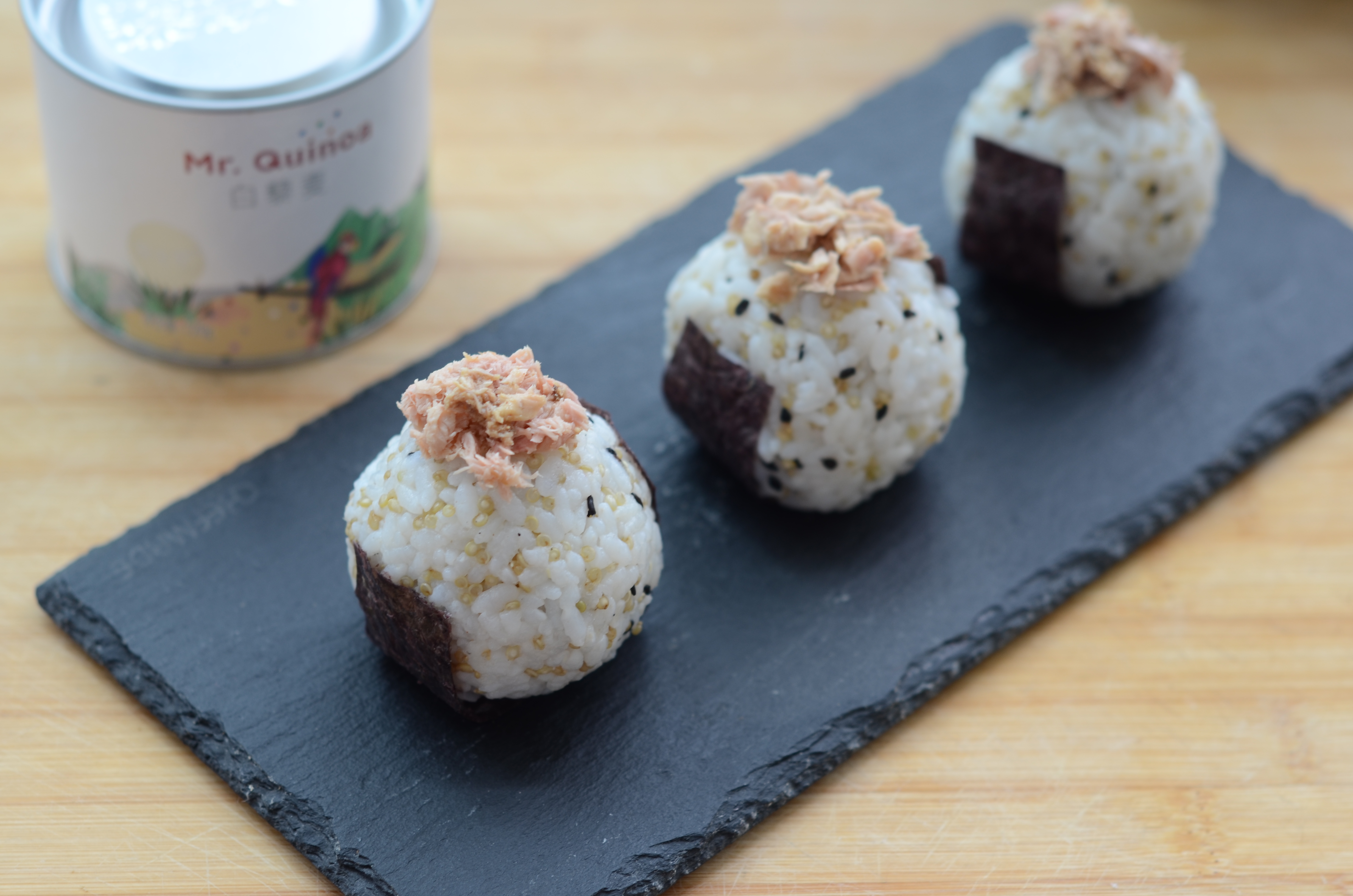 海苔藜麦杂粮饭团