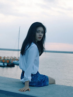 赵今麦早期照