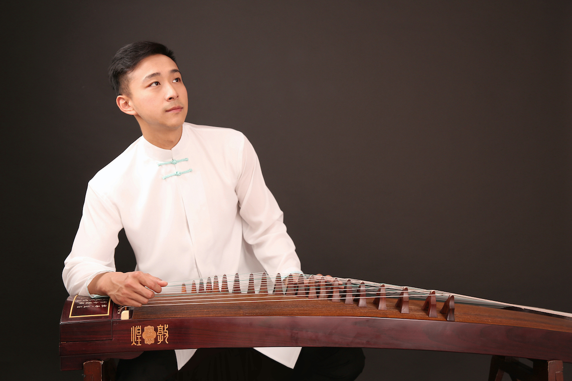  p>邓翊群,青年古筝演奏家,上海音乐学院硕士,北京中华传统乐会会员