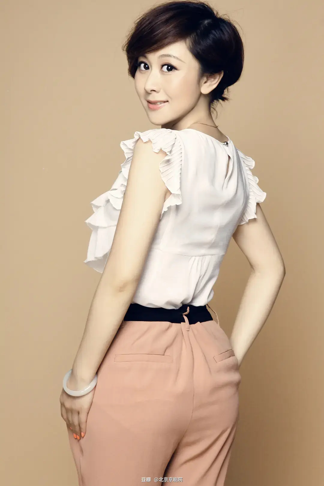  p>张云,1980年出生于河北省石家庄市晋州,中国内地京剧女演员,工花旦