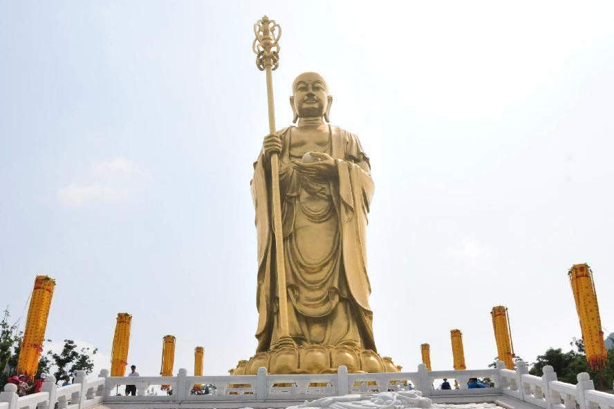 九华山九十九米高地藏菩萨露天铜佛像