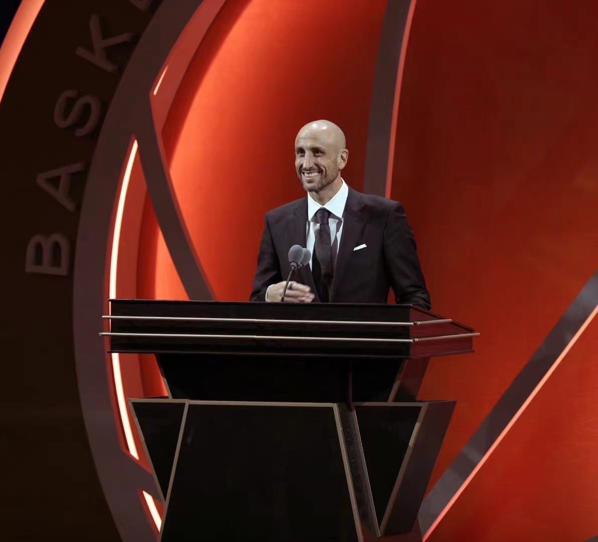 吉诺比利(emanuelginobili)