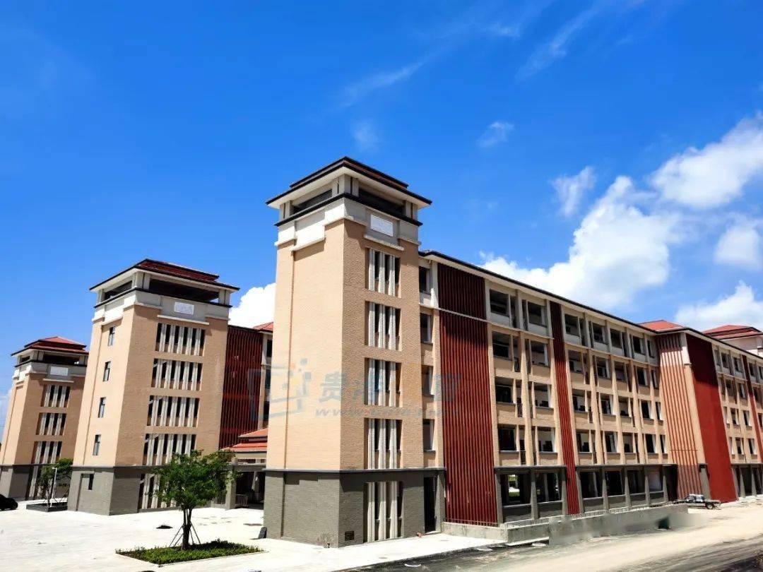贵港市高级中学