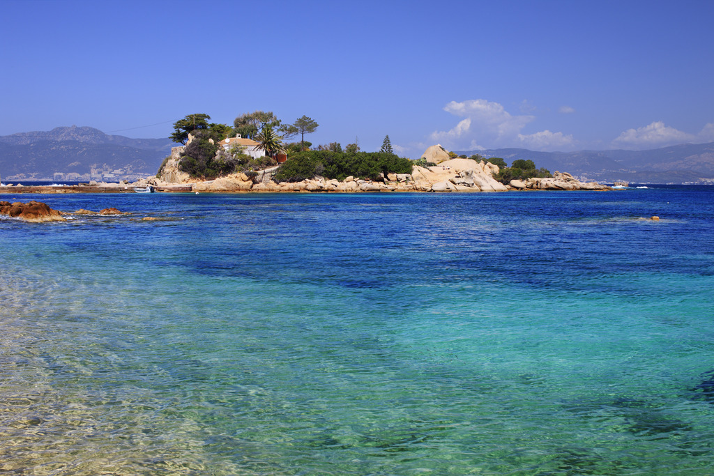  p>科西嘉岛(corse)距离 a target="_blank" href="/item/蔚蓝海岸