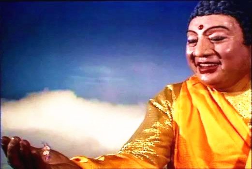 孙悟空在如来佛祖哪个手掌的哪只手指下撒尿并写下到此一游字样？_百科TA说