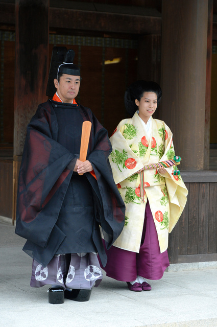  p>和服(きもの,kimono) ,是日本的民族服饰.