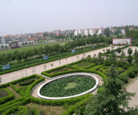  p>麻城市城东中学是 a>湖北 /a>省 a>麻城 /a>市 a>鼓楼街道 /a>办事